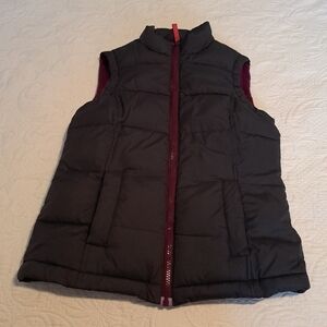 Boden women's size 2 gray with purple accent, purple fleece lining, 2 pockets